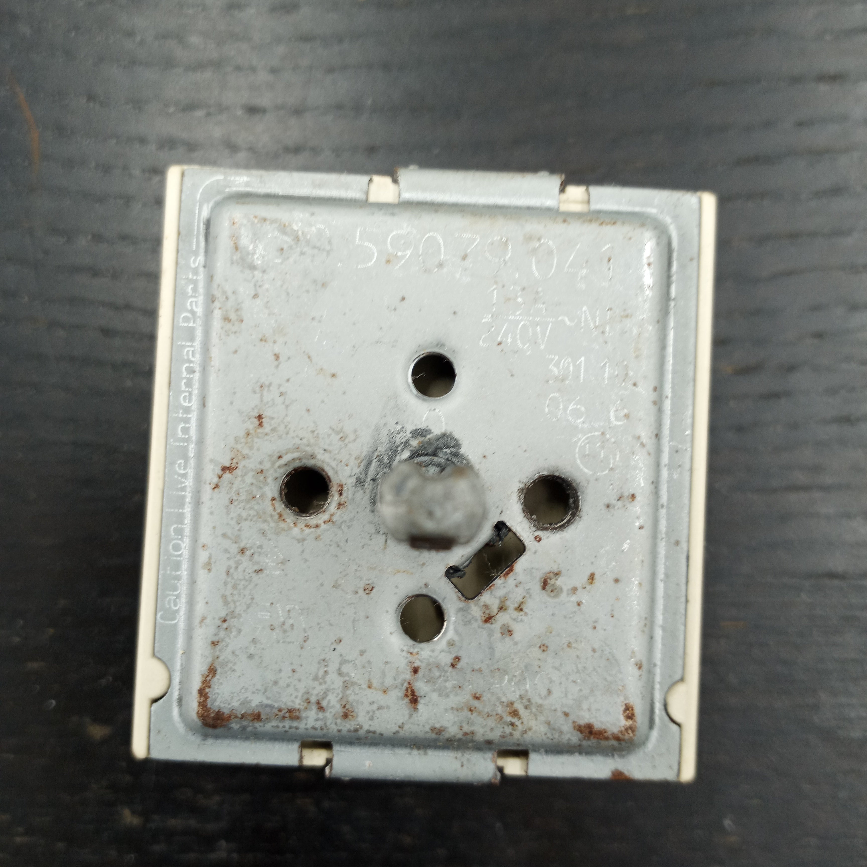 GE Stove Surface Element Control Switch WB24T10119 (5059079042) GE Stove Surface Element Control Switch WB24T10119 (5059079042)